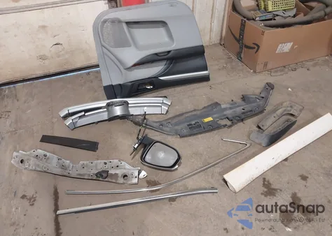 2018 Toyota Highlander Xle z USA, uszkodzony, nr VIN 5TDJZRFHXJS801030